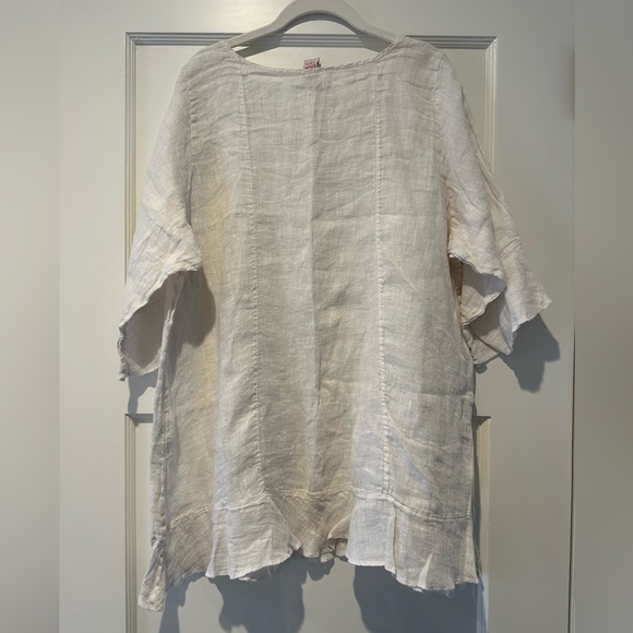 Blue Fish Bias Flounce Top in Jasmine - Picture 2 of 5